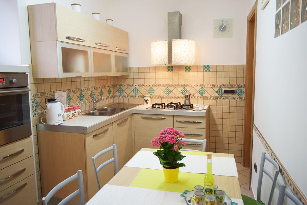Villa Casa Tonia Praiano Habitación foto
