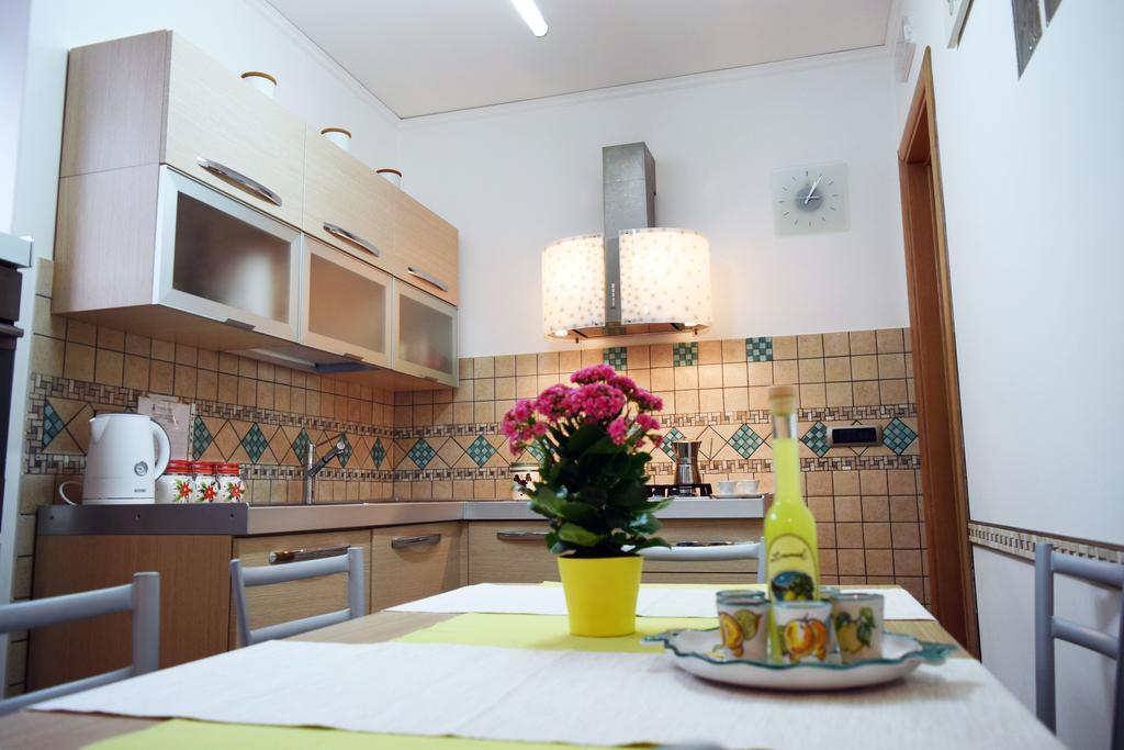 Villa Casa Tonia Praiano Habitación foto